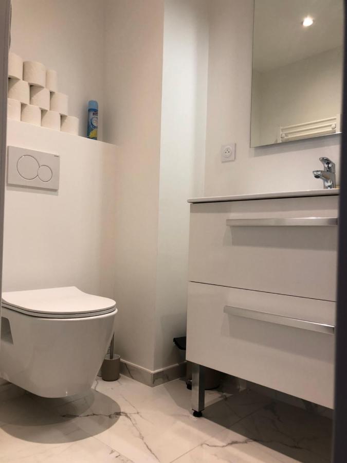 L Ancien Canut Cosy Лион Экстерьер фото