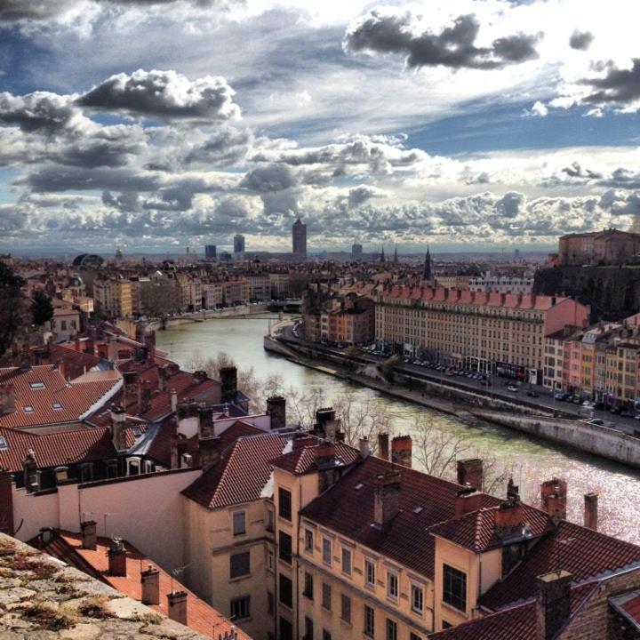 L Ancien Canut Cosy Лион Экстерьер фото